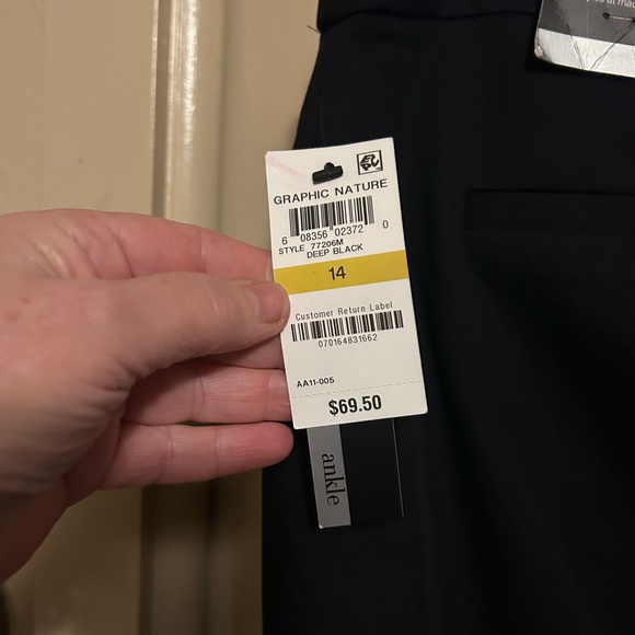 Alfani Women's Black Pants - Picture 4 of 8